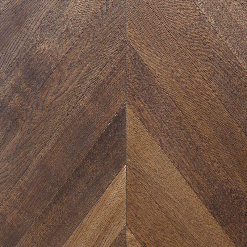  Wood Bee Herringbone Дуб Шоколад браш матовый Chocolate, UV-лак gloss 5-9% (левая)