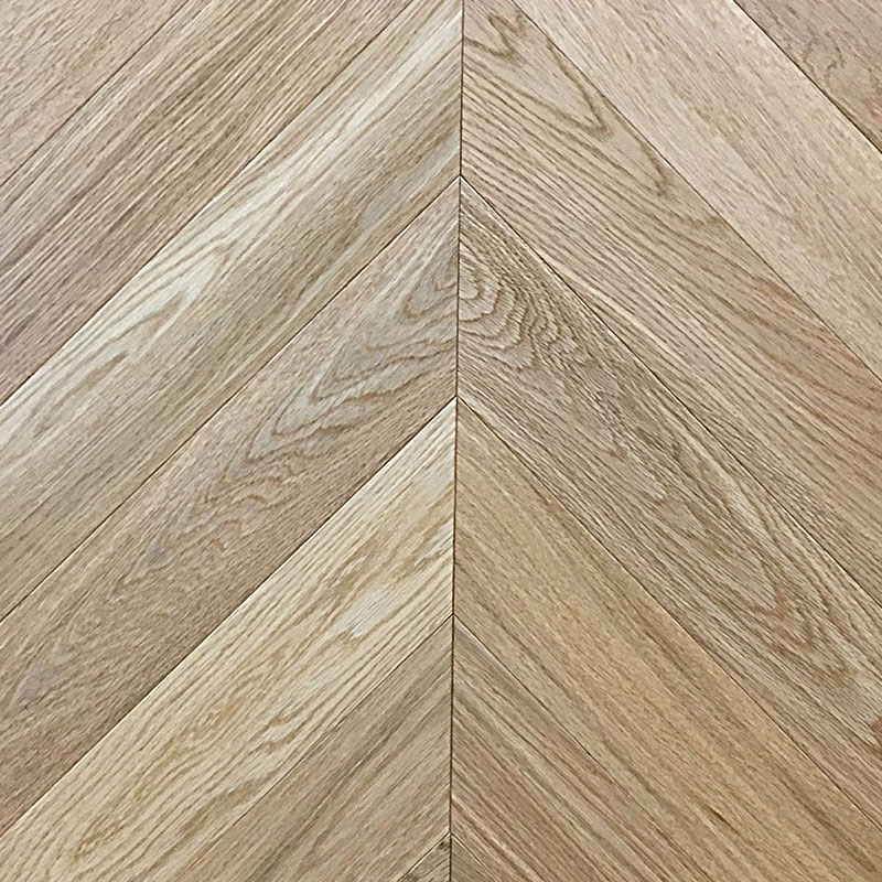  Wood Bee Chevron  Дуб Селект гладкий глянец, Select UV-лак gloss 30±5% (левая)