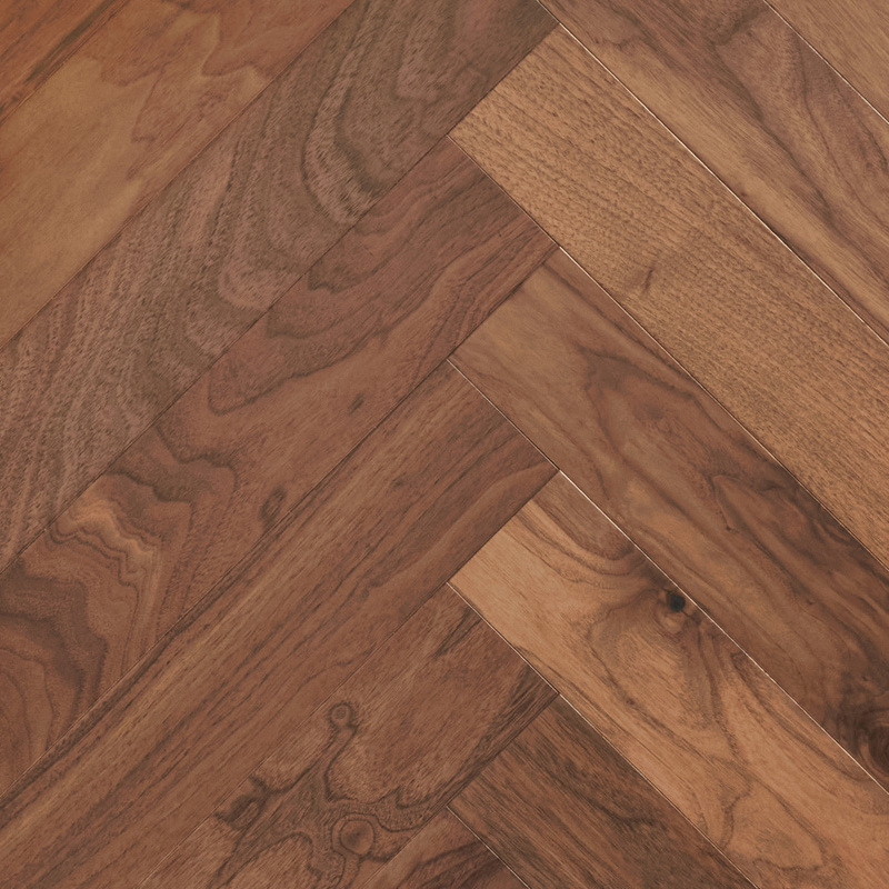  Wood Bee Herringbone Американский Орех Кангари гладкий глянец Cangaree, UV-лак gloss 30±5% (правая)