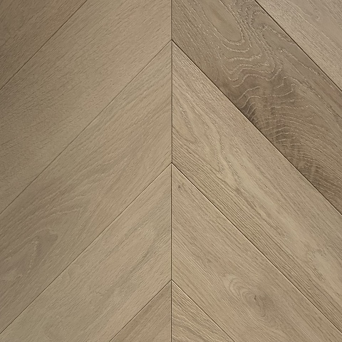 HM Flooring Французкая ёлка Дуб Прайм Вайт лак с фаской (фото 1)