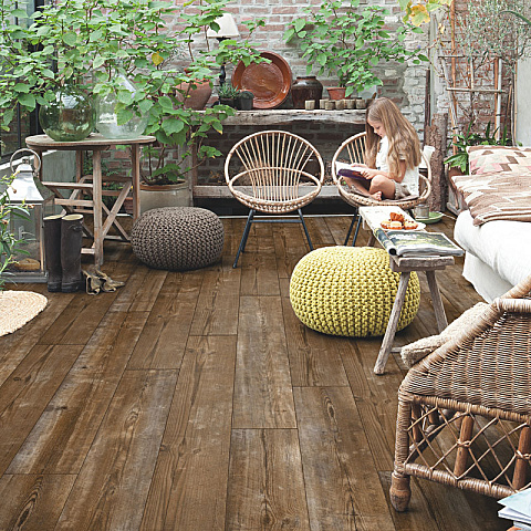 ПВХ-плитка Quick-Step Alpha Vinyl Medium Planks AVMP 40075 Коричневая сосна (фото 3)