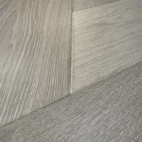 HM Flooring Итальянская ёлка Дуб Прайм Шугар лак с фаской (фото 7)